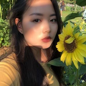 Meet your Posher, Julia